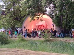 Abenddämmerung an der Musikmuschel